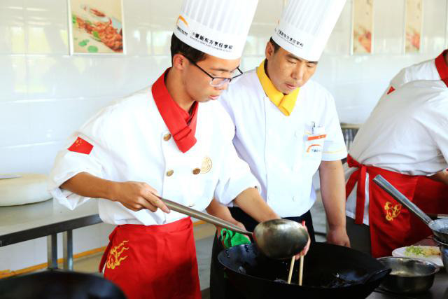 �����¶������ѧУ