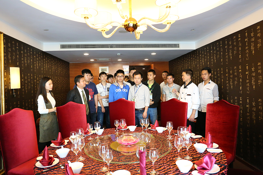 ��⿾�Ӣ1701ѧ���ι����ش�Ƶ�