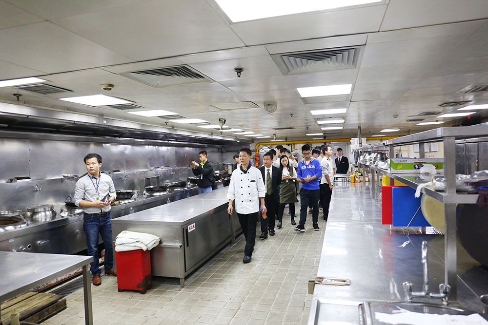 ��⿾�Ӣ1701ѧ���ι����ش�Ƶ�