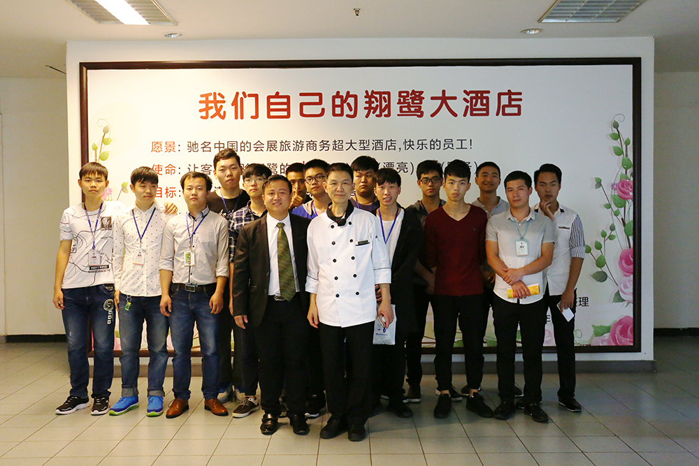 ��⿾�Ӣ1701ѧ���ι����ش�Ƶ�