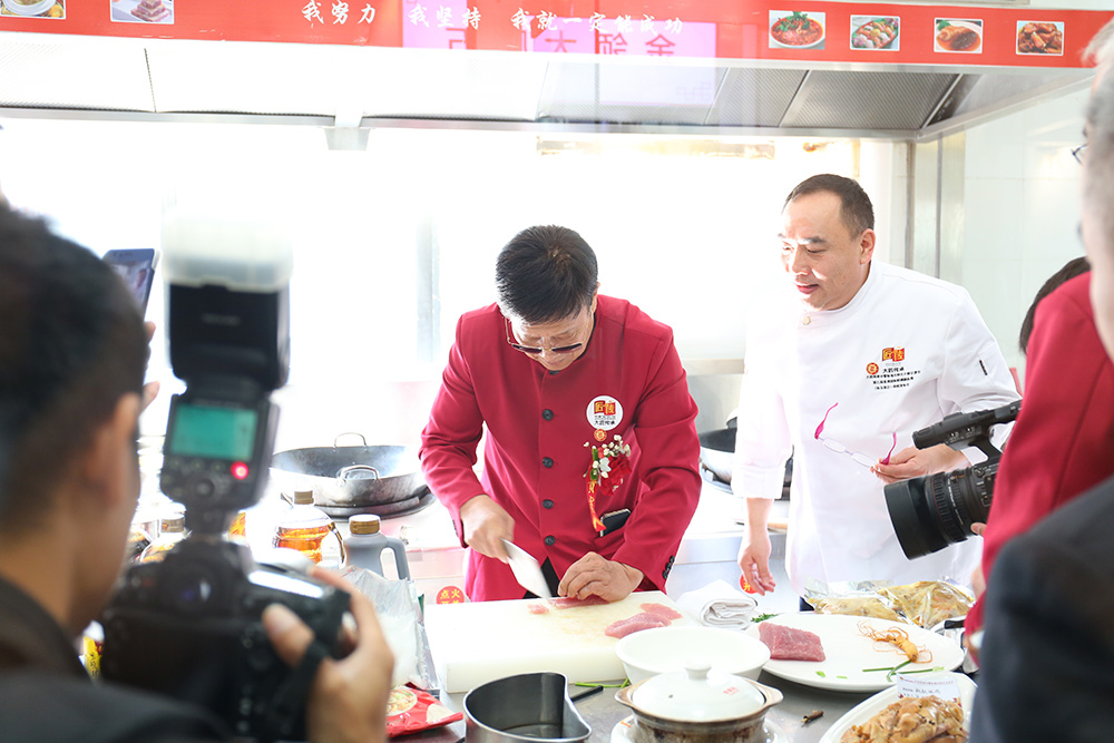 ʮ����ʦ��ۣ�̨ͬ�����¶���