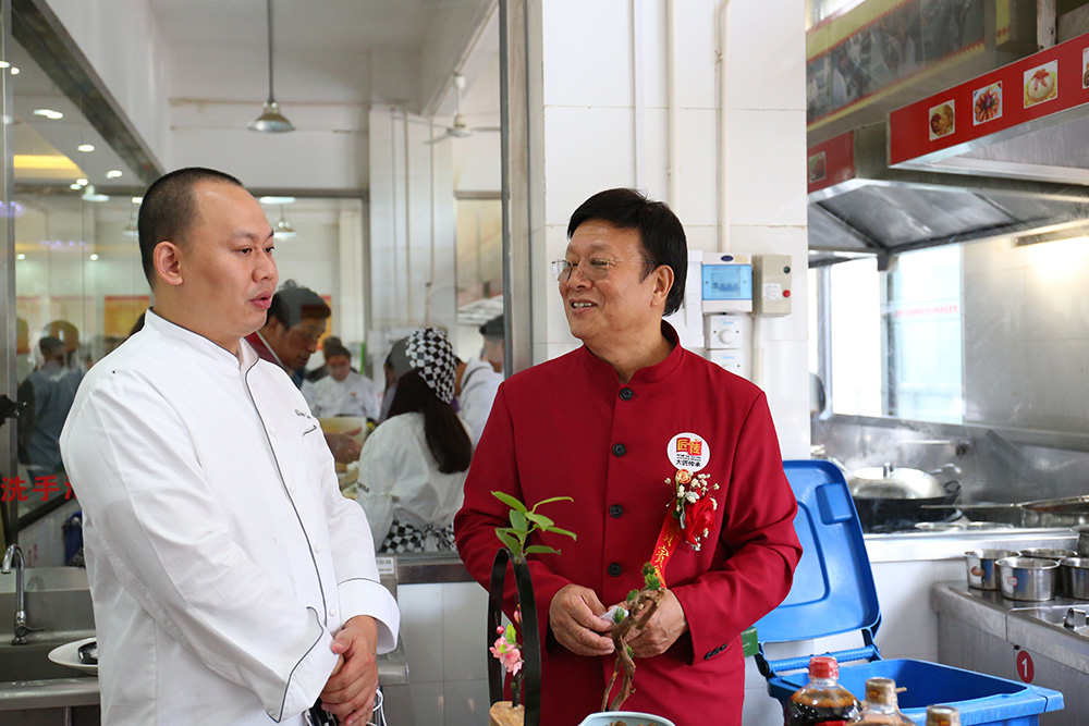 ʮ����ʦ��ۣ�̨ͬ�����¶���