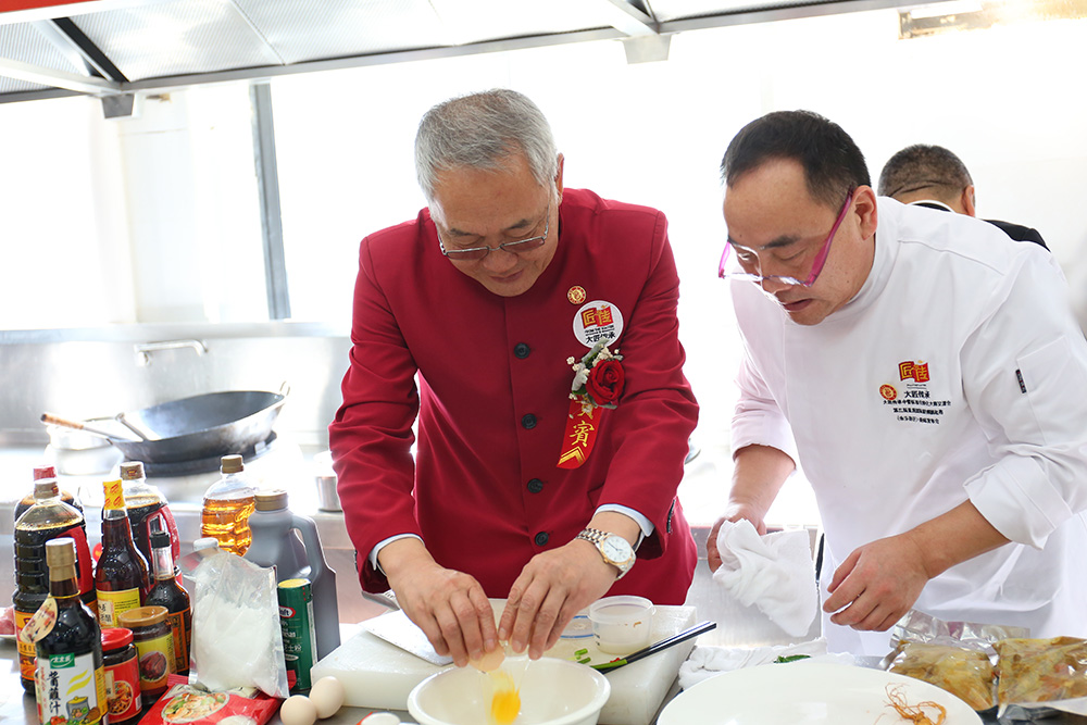 �󽳴��д�ʦ����