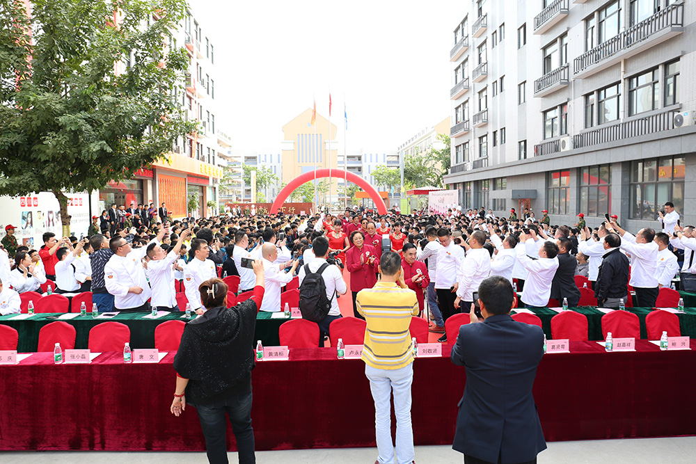 �󽳴��д�ʦ������