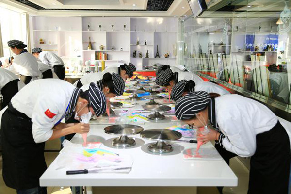 �����¶������ѧУ