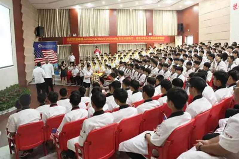  �¶�����⿣�����������ߡ��������ְҵ����Ʒ�ơ�