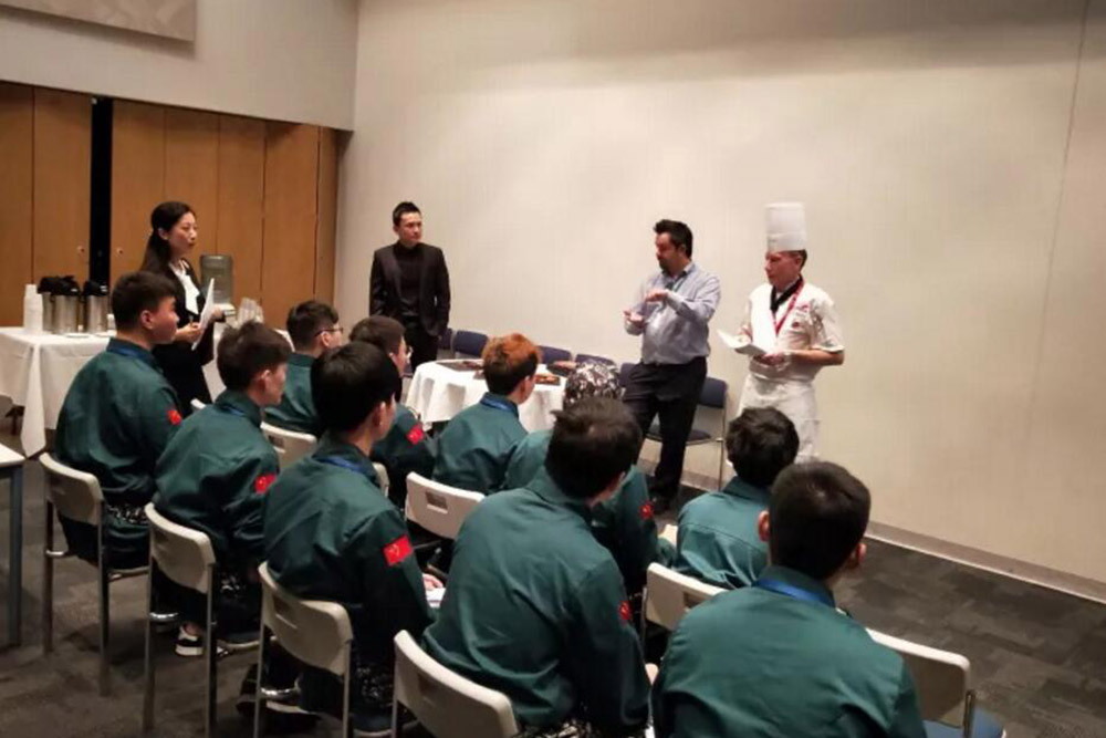  �¶�����⿣�����������ߡ��������ְҵ����Ʒ�ơ�