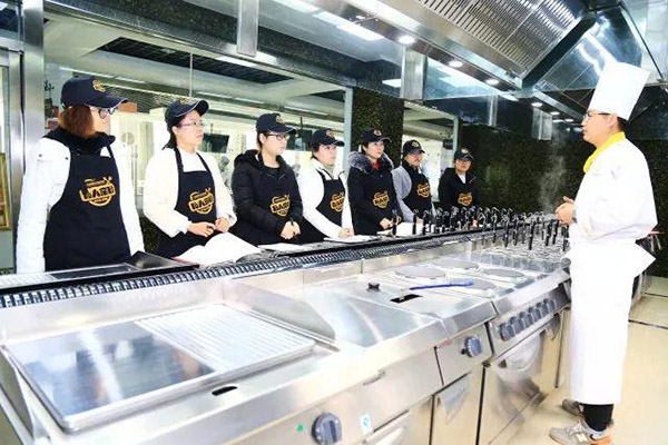 �����¶������ѧУ