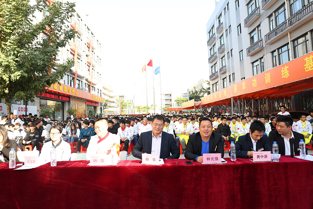 �趯�ഺ �������