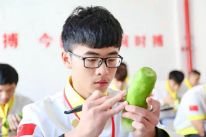 ֣������Ȼѡ����Զ�� ��ֻ�˷�����