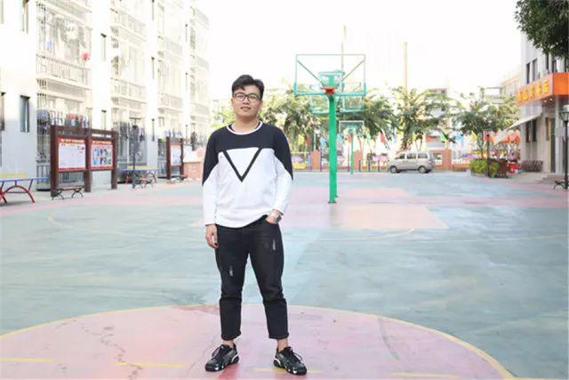 �����¶������ѧУ