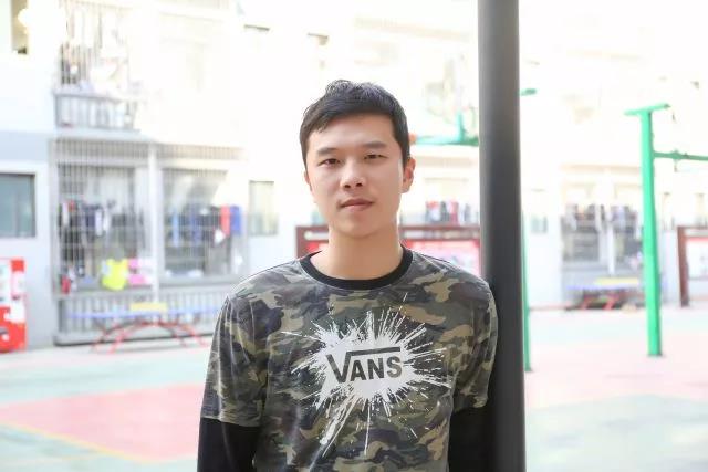 �����¶������ѧУ