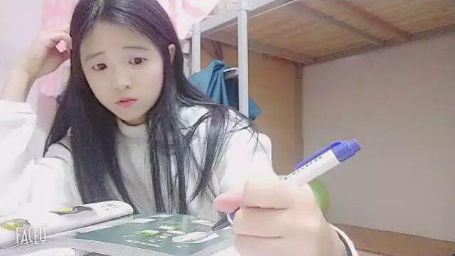 �����¶������ѧУ