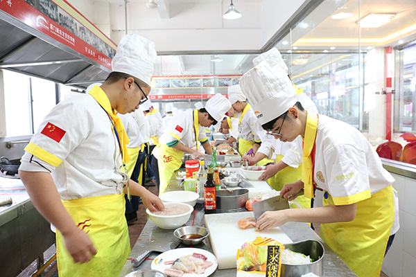 �����¶������ѧУ