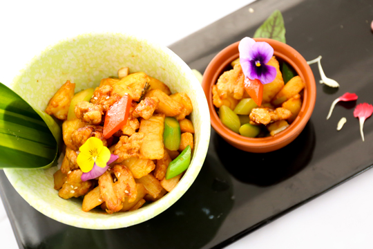 ���곴����