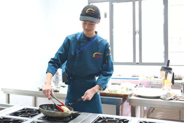 �����¶������ѧУ