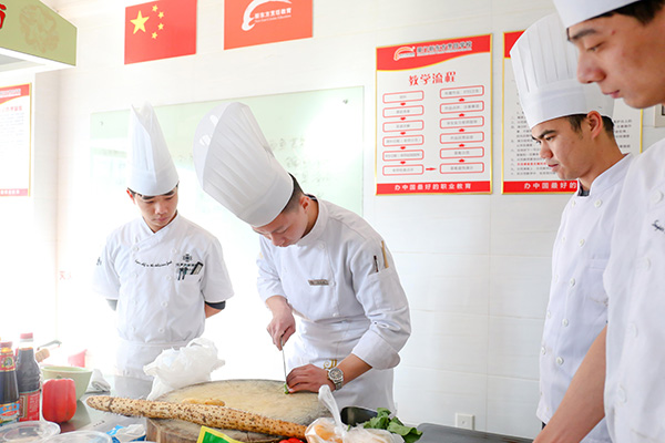 �����¶������ѧУ