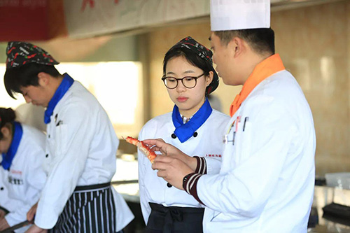 �����¶������ѧУ