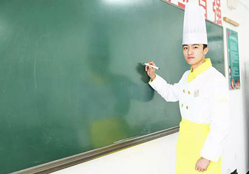 �����¶������ѧУ