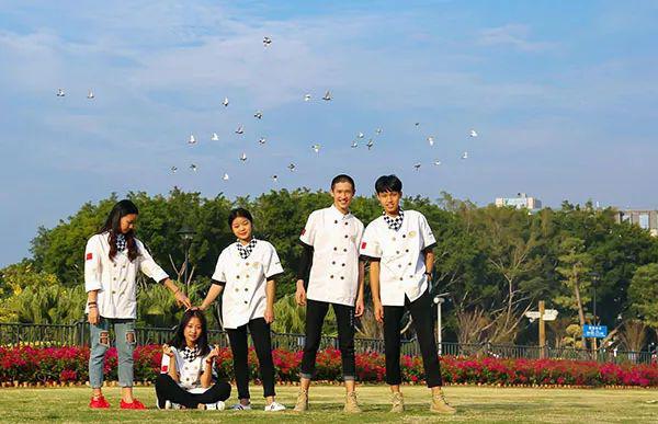 �����¶������ѧУ