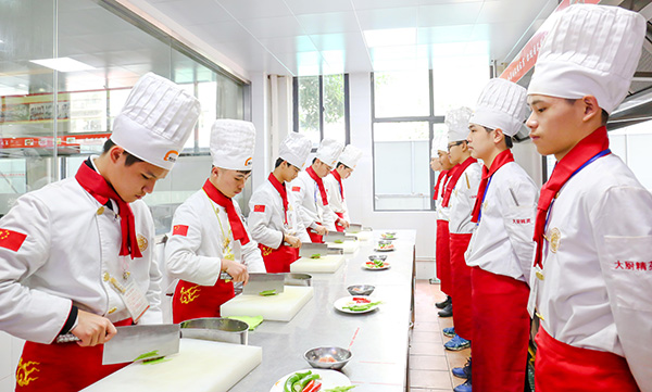 �����¶������ѧУ