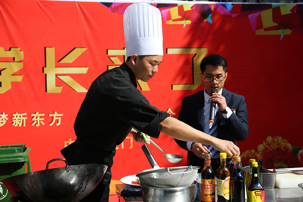 ѧ�����ˣ�ѧ���ؼ����ˣ�