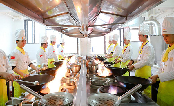 �����¶������ѧУ