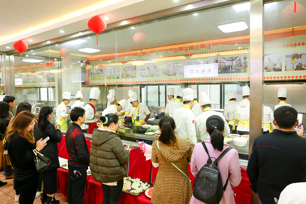 ���裬�ҳ�����