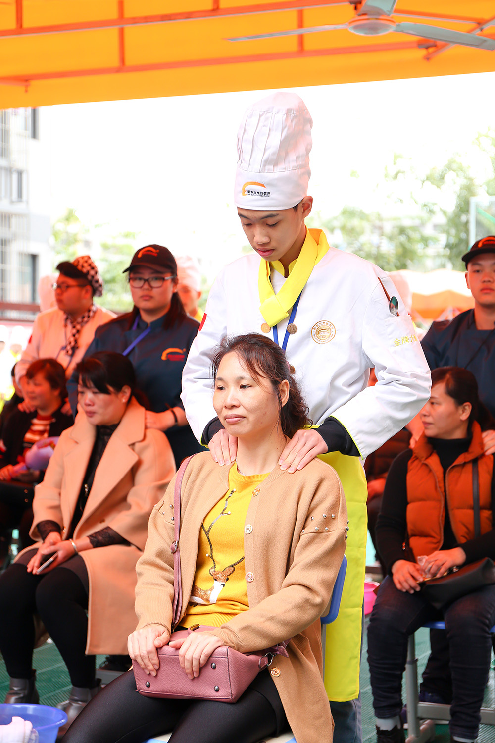 ���裬�ҳ�����