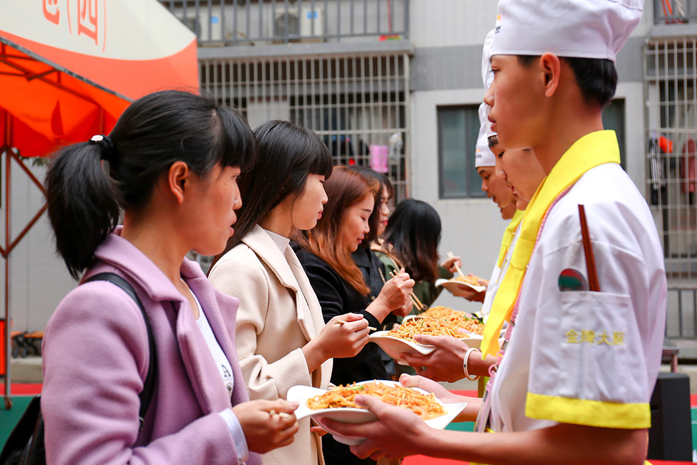 ���裬�ҳ�����