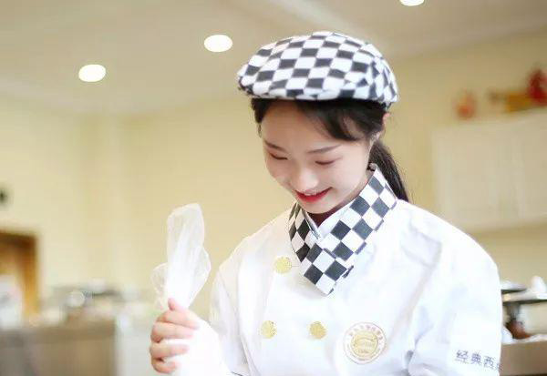 �����¶������ѧУ