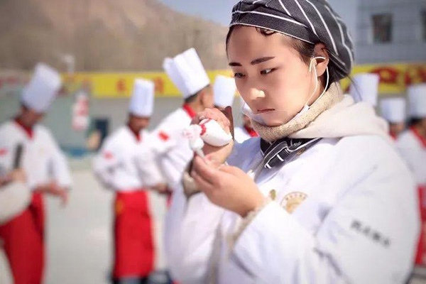 �����¶������ѧУ