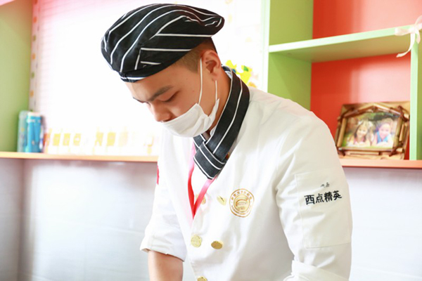 �����¶������ѧУ