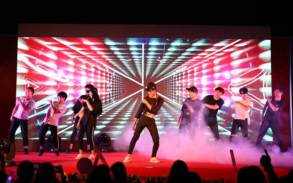 ���趯�ഺ ��������һ�Ͷ�����������