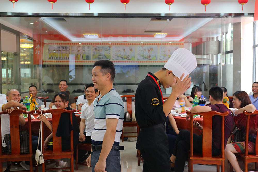 �ж�ͼ������ĸ�׽ڼҳ������