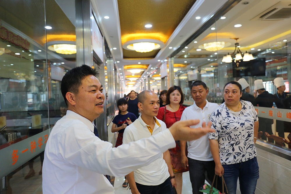 �ж�ͼ������ĸ�׽ڼҳ������