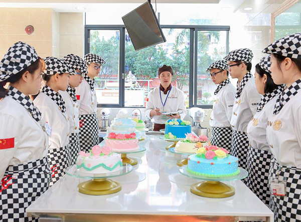 �����¶������ѧУ