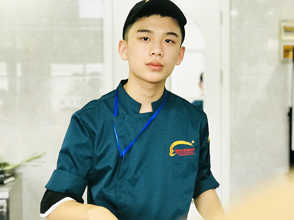 �����¶������ѧУ