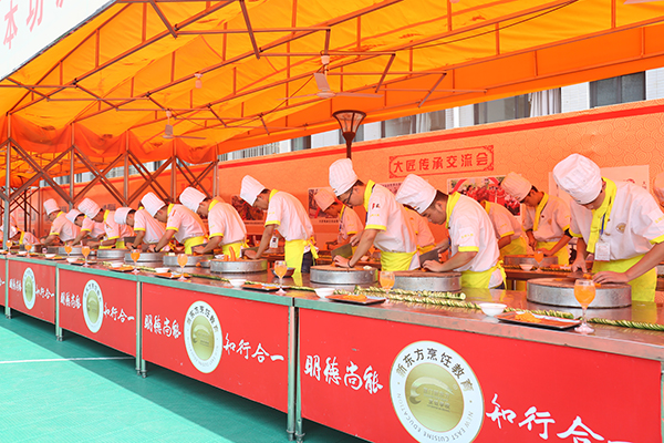 �����¶������ѧУ