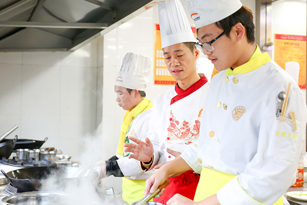 �����¶������ѧУ