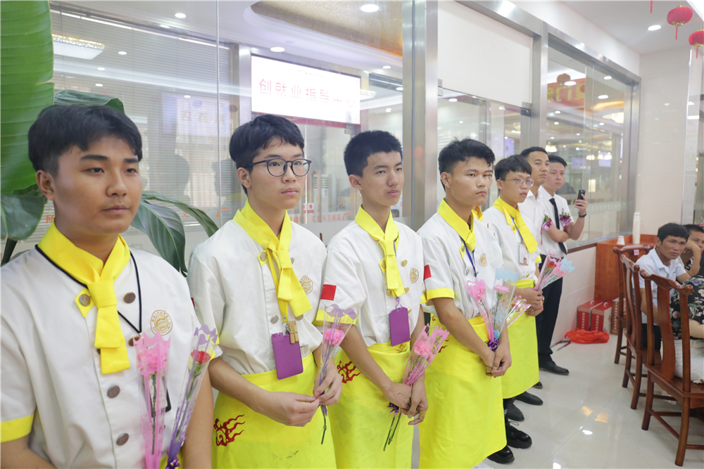 5��25�ս�����1706��ҳ������