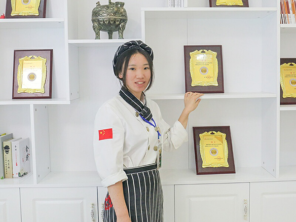 �����¶������ѧУ