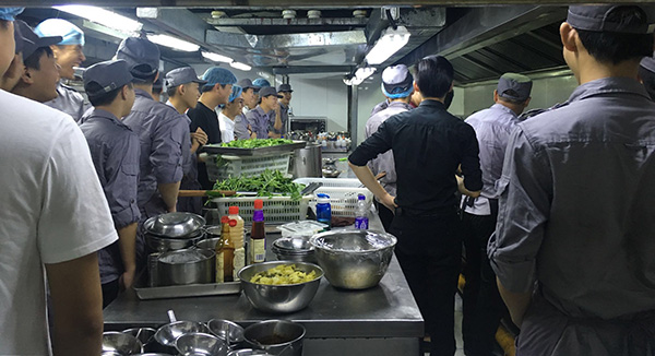 �����¶������ѧУ