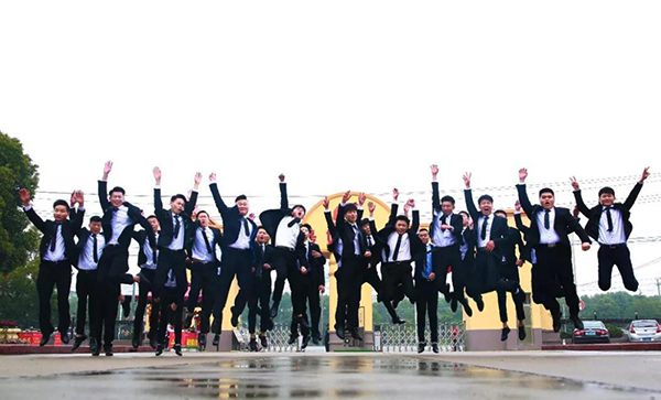 �����¶������ѧУ