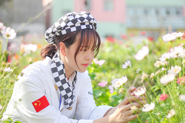 �����¶������ѧУ