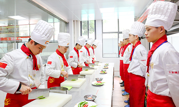 �����¶������ѧУ