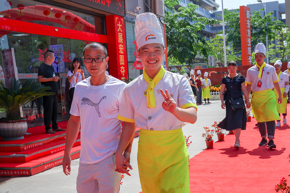 �ж����飬����ͬ�С�������1707�ҳ������