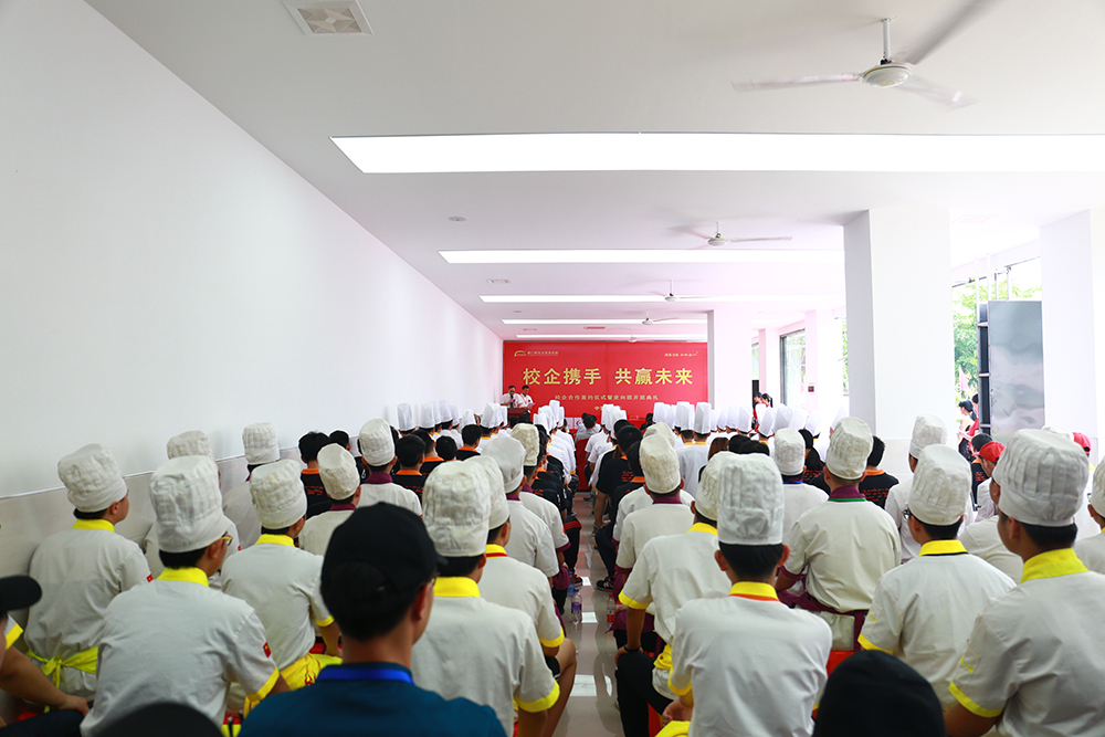 У��Я�֣���Ӯδ������У�����ǩԼ��ʽ�߶���࿪�����