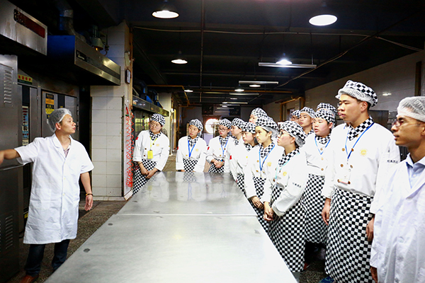 �����¶������ѧУ