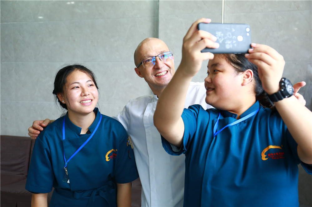 �����ܳ�������